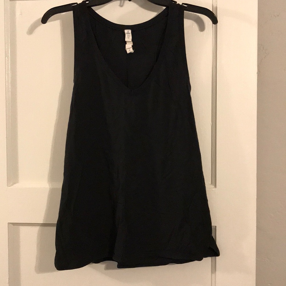 Black Lululemon tank top